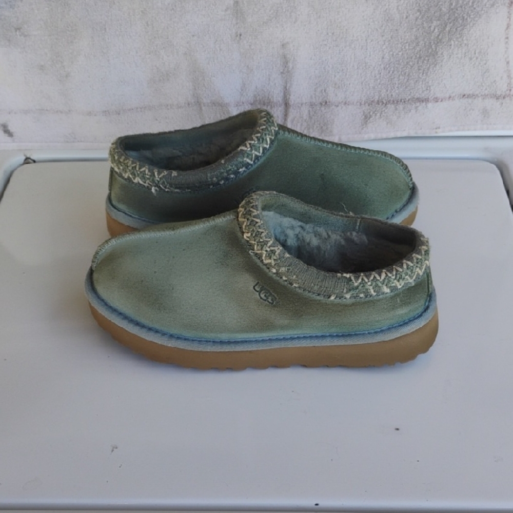 UGG Tasman Size 7 Women
